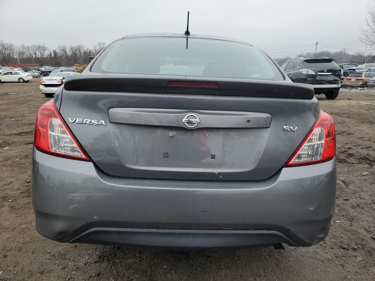 3N1CN7AP5JL808628 NISSAN VERSA 2018