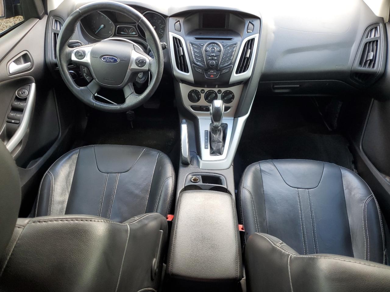 1FADP3K21EL169663 2014 Ford Focus Se