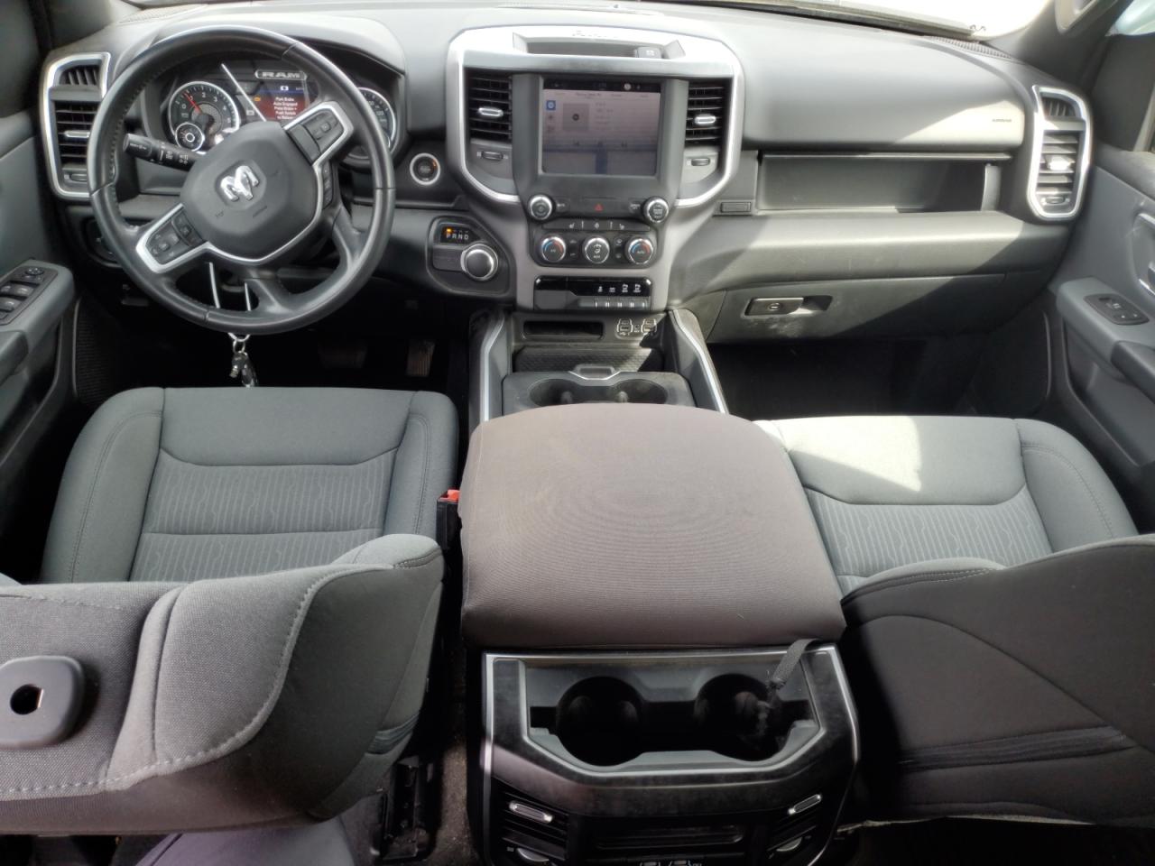 1C6RREBT5NN337301 2022 Ram 1500 Big Horn/Lone Star