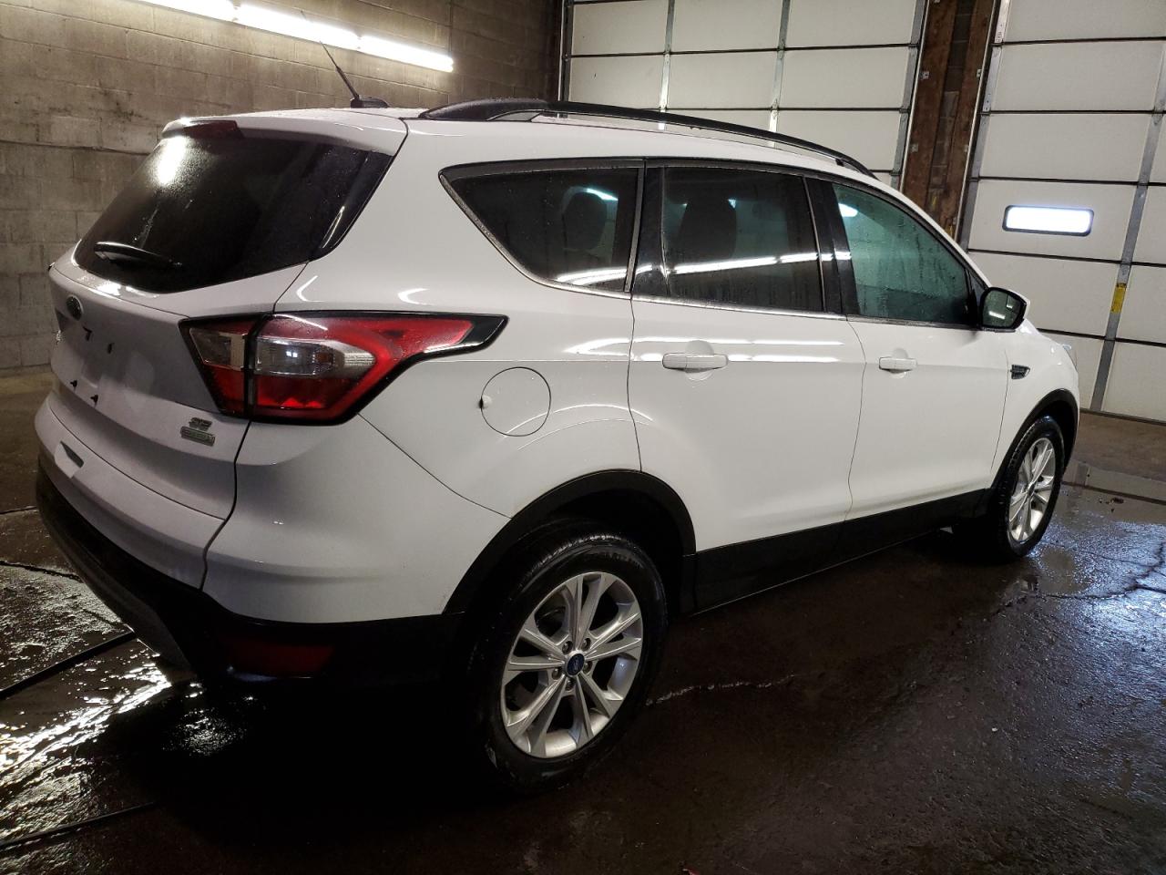 1FMCU0GD1JUB51199 FORD ESCAPE 2018