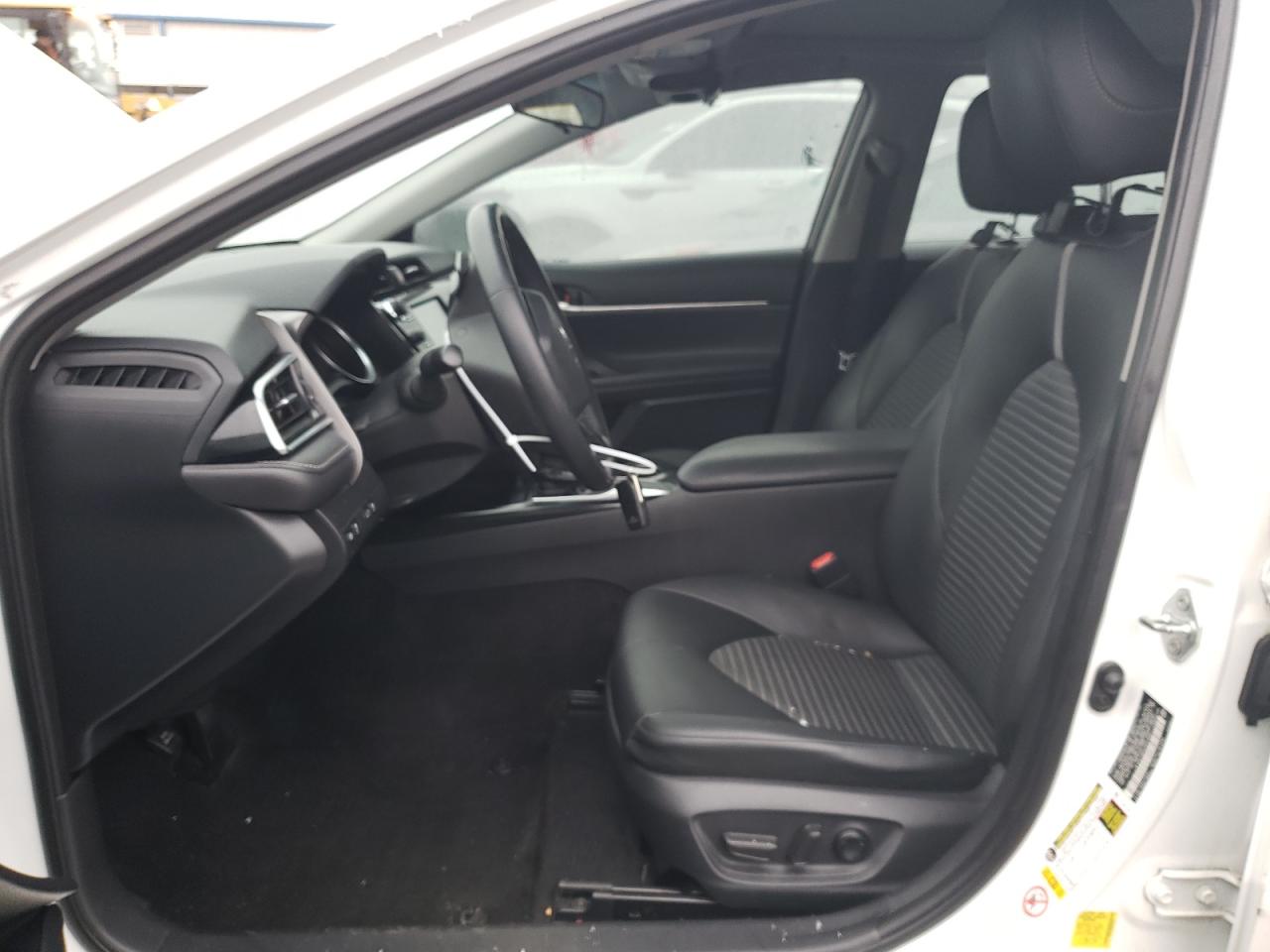 4T1B11HK0JU017842 TOYOTA CAMRY 2018