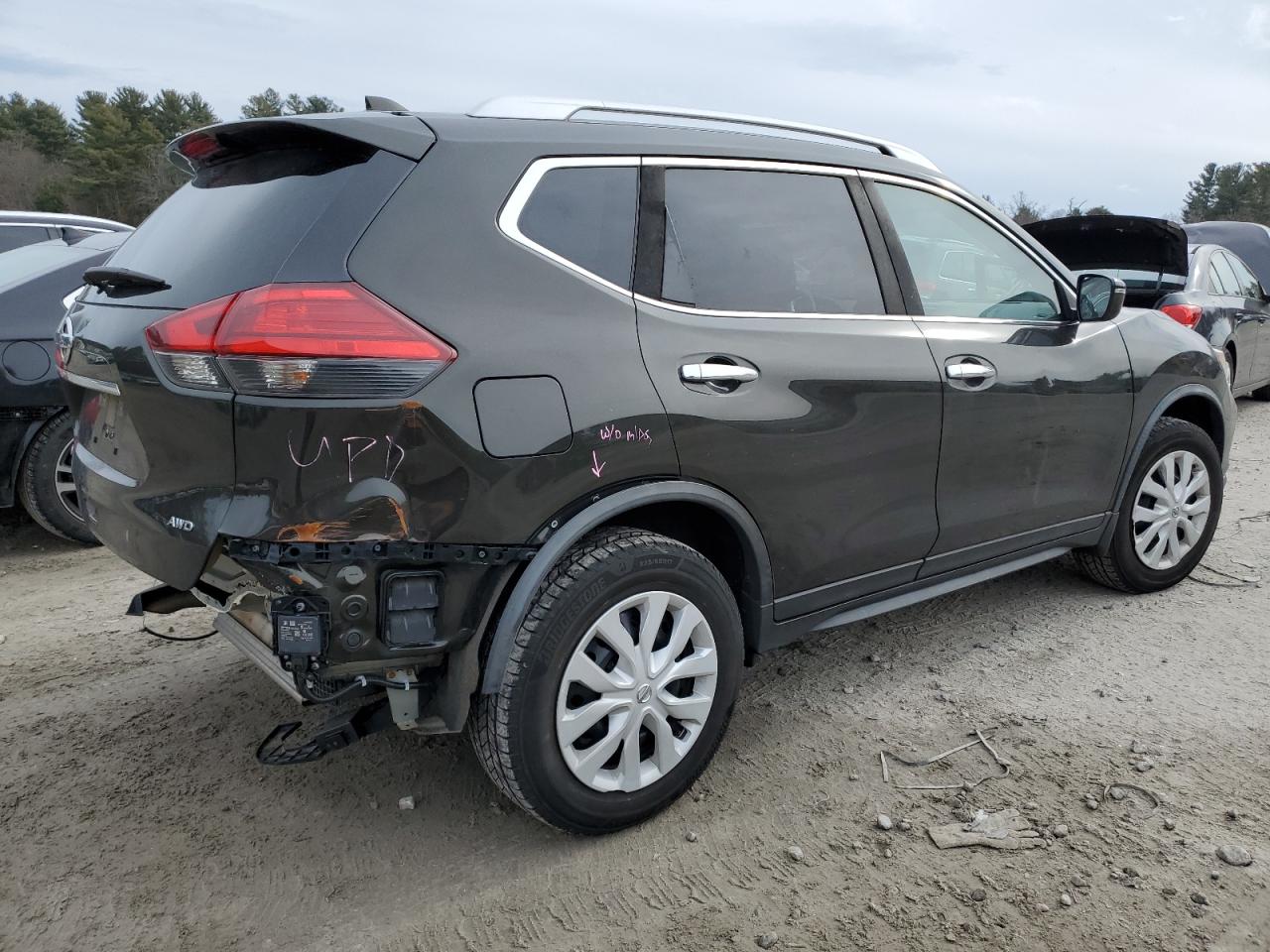 JN8AT2MV0HW027208 NISSAN ROGUE 2017