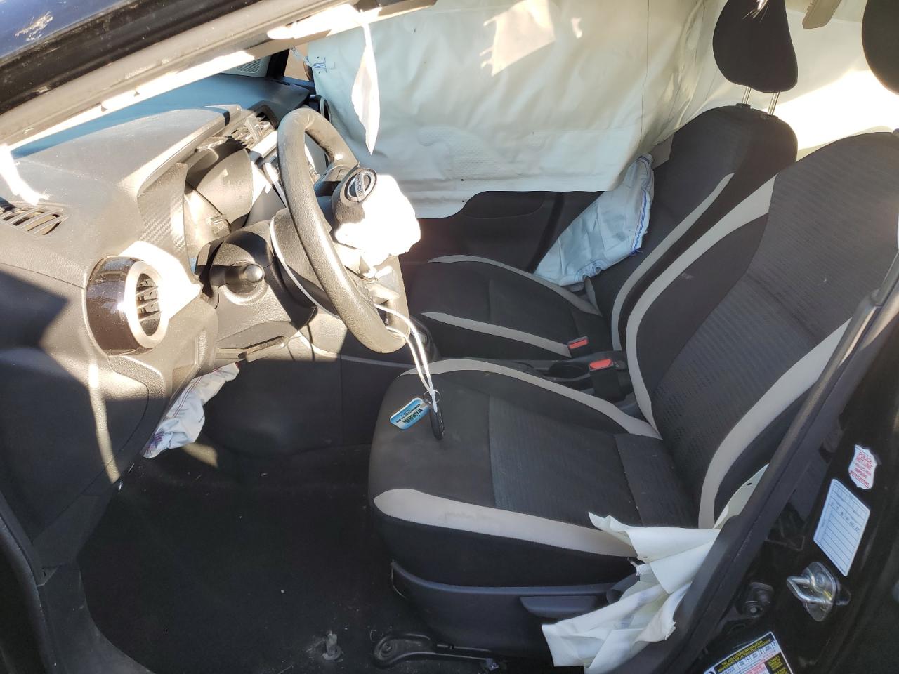 3N1CN8EV7ML868445 NISSAN VERSA 2021