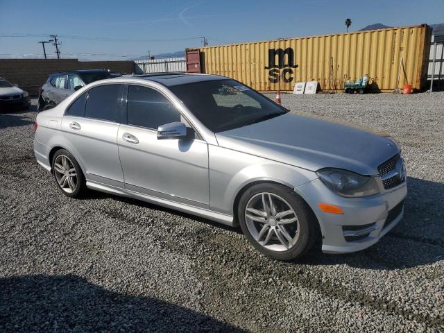 VIN WDDGF4HB5EA965535 2014 Mercedes-Benz C-Class, 250 no.4