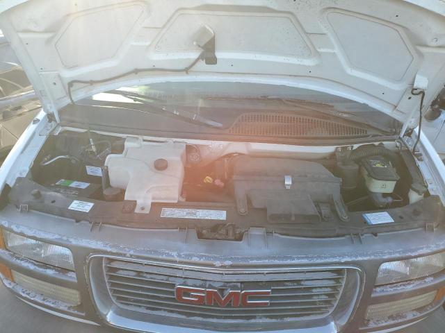 2000 GMC Savana - Image 12