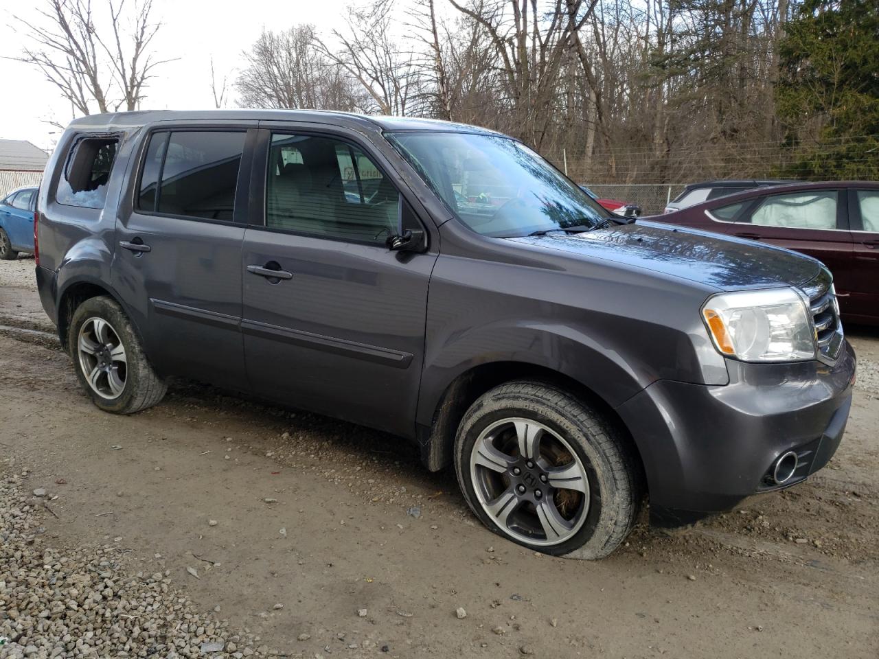 5FNYF4H37FB018822 2015 Honda Pilot Se