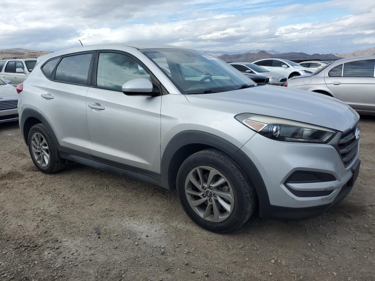 KM8J23A4XGU192303 2016 Hyundai Tucson Se