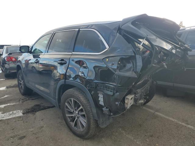 VIN 5TDKZRFH4KS312533 2019 Toyota Highlander, SE no.3