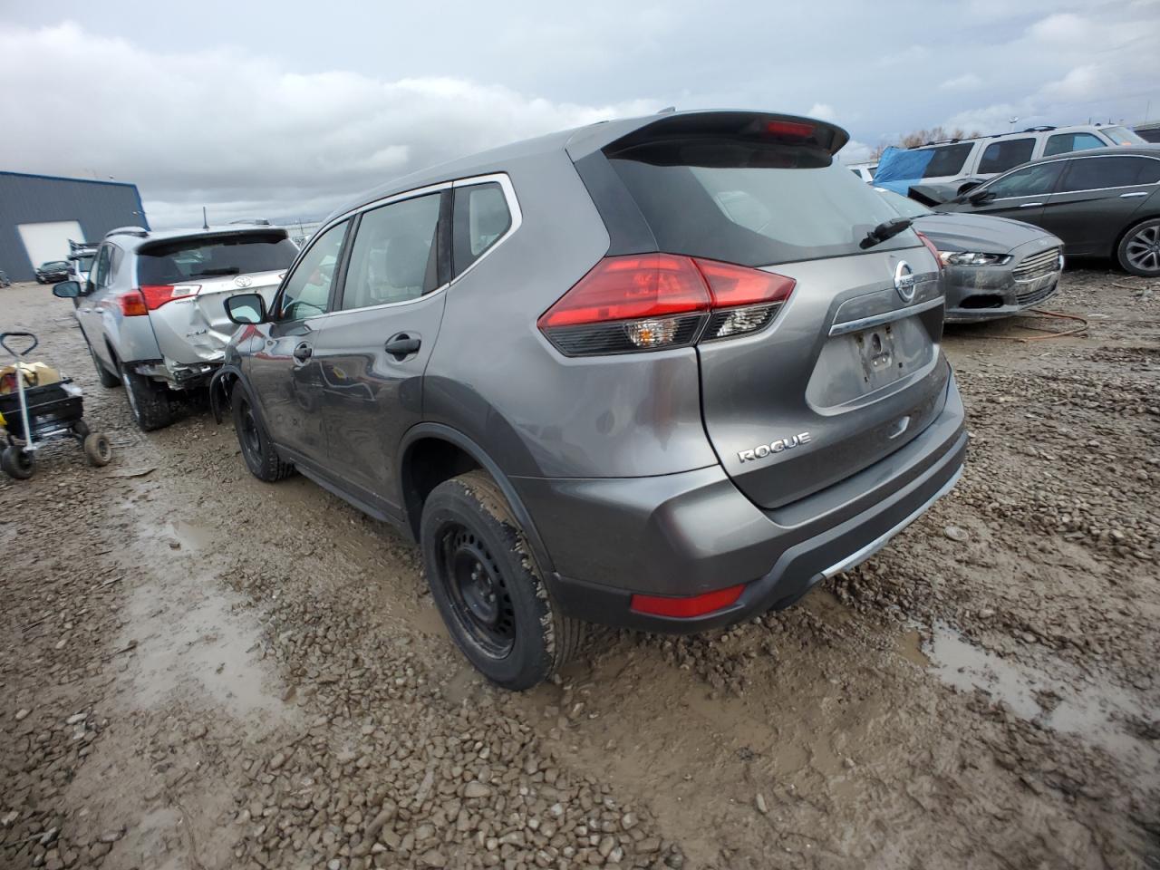 KNMAT2MT6HP554755 NISSAN ROGUE 2017