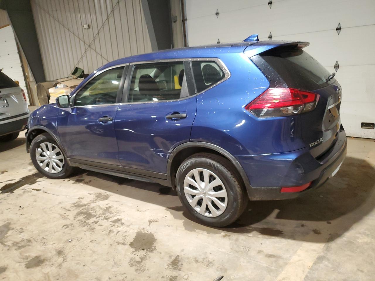 KNMAT2MV0HP578017 NISSAN ROGUE 2017