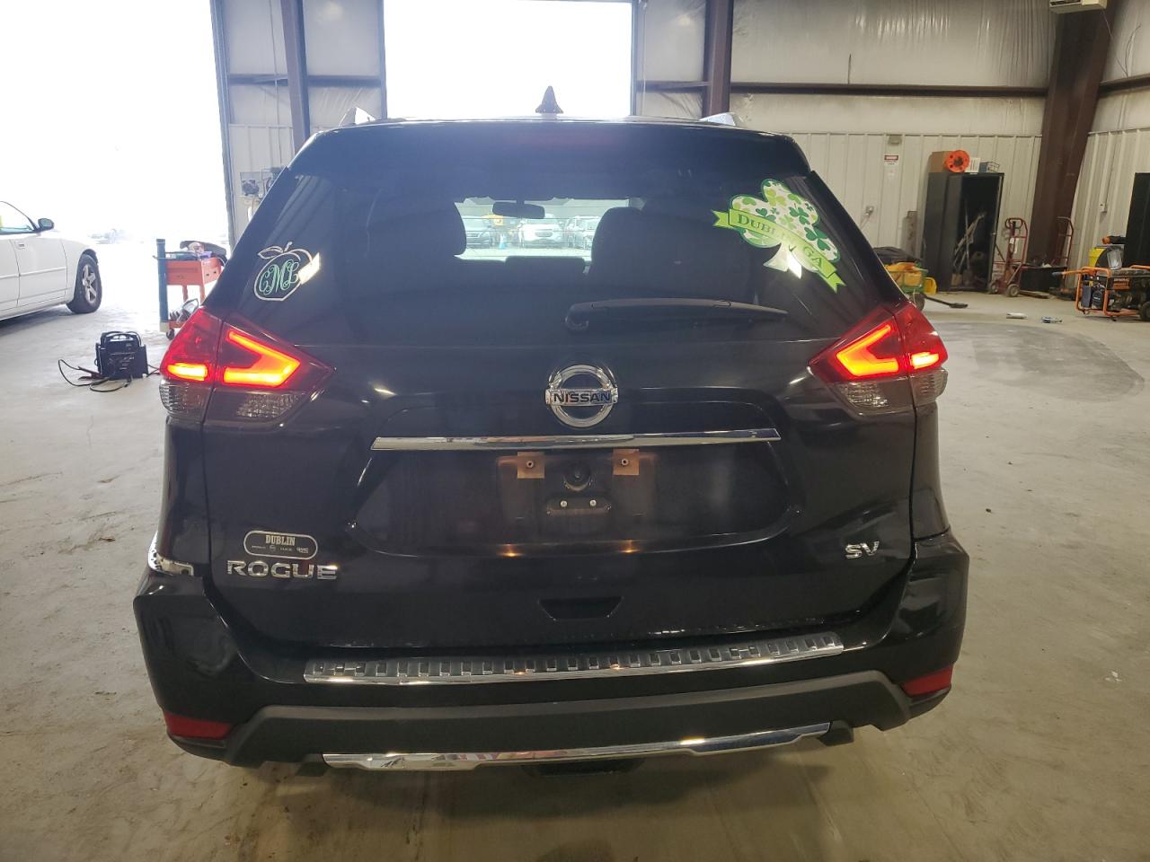 KNMAT2MT2HP611291 NISSAN ROGUE 2017