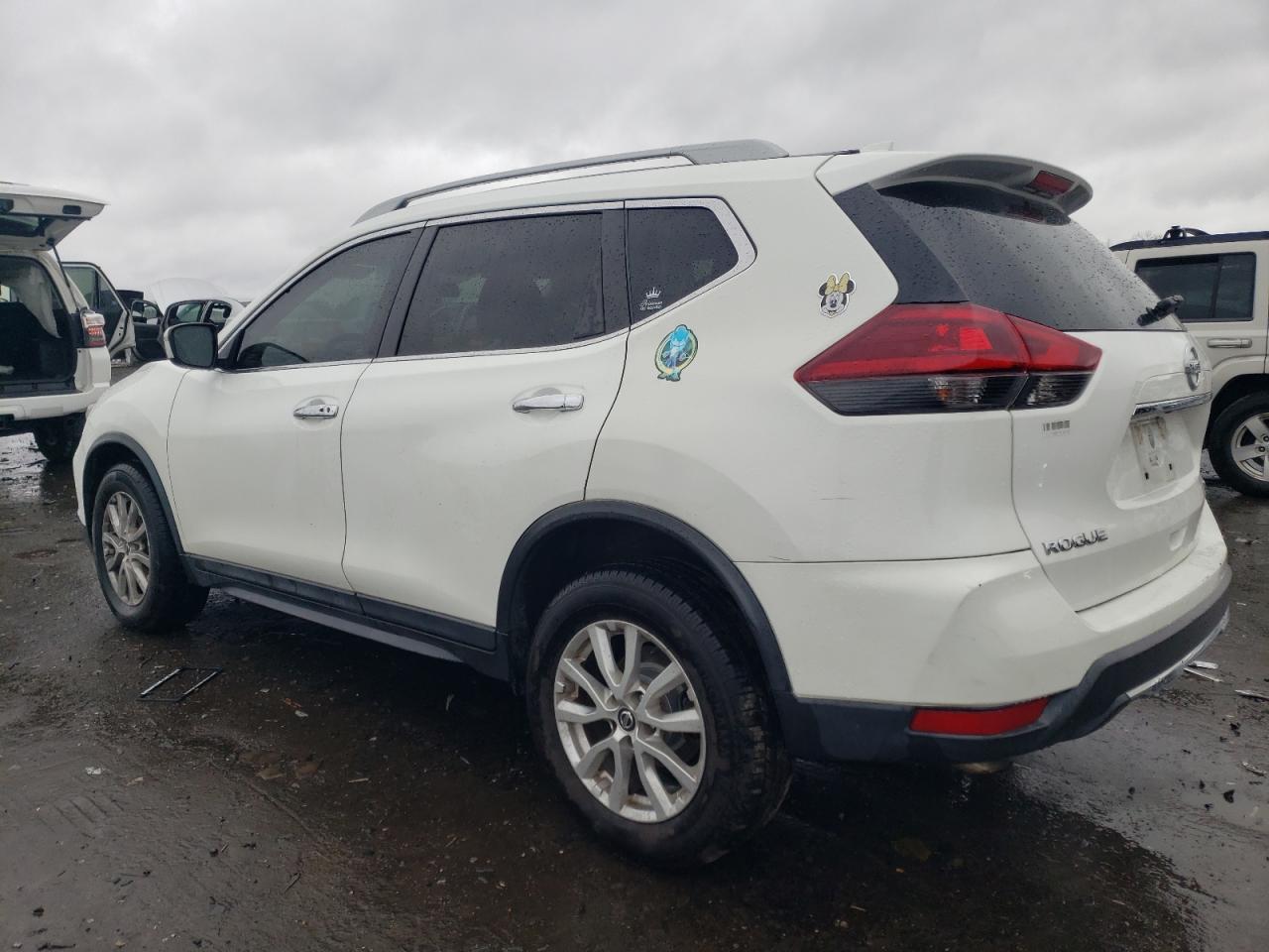 5N1AT2MV2JC796789 NISSAN ROGUE 2018