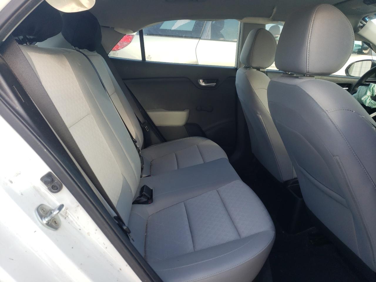 3KPA25ABXJE074840 KIA RIO 2018