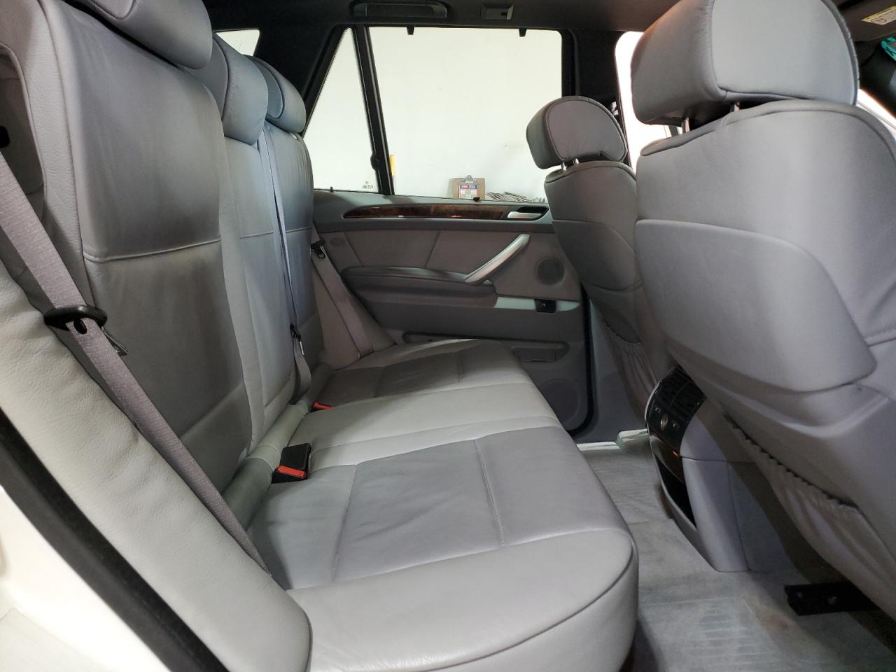 5UXFB33562LH39535 2002 BMW X5 4.4I