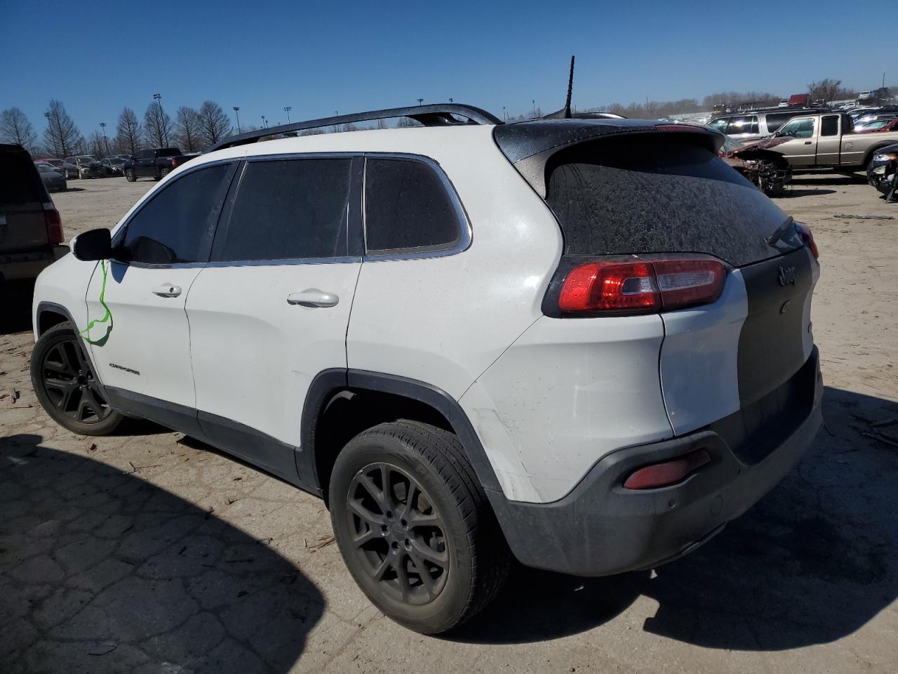 2017 Jeep Cherokee Latitude vin: 1C4PJLCB1HW572472