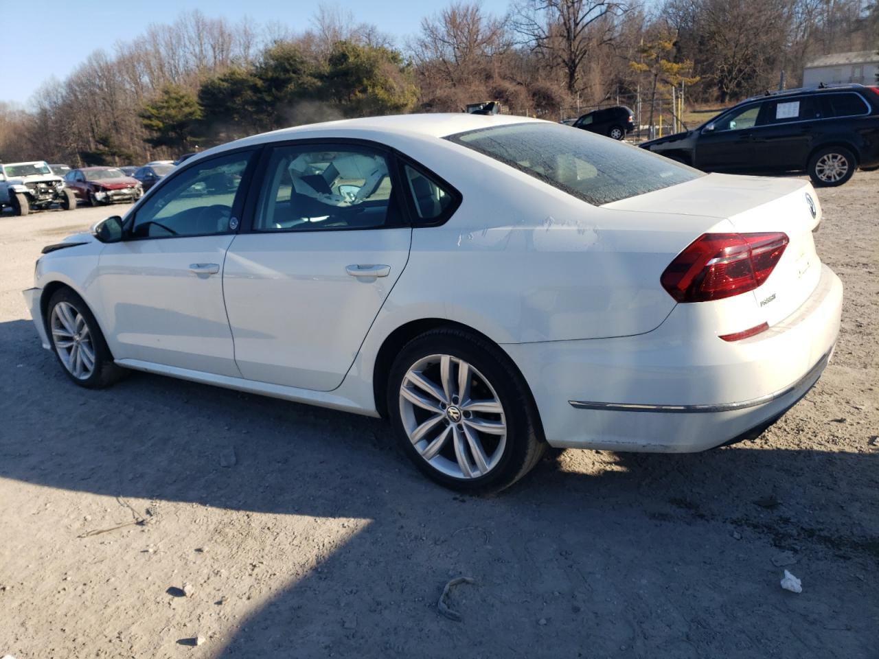 1VWLA7A30KC001854 VOLKSWAGEN PASSAT 2019