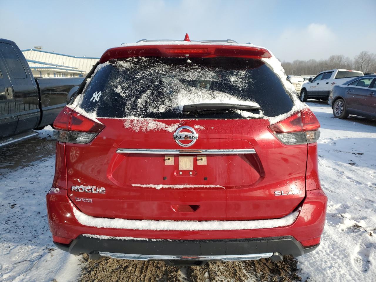 JN8AT2MV7HW282907 NISSAN ROGUE 2017