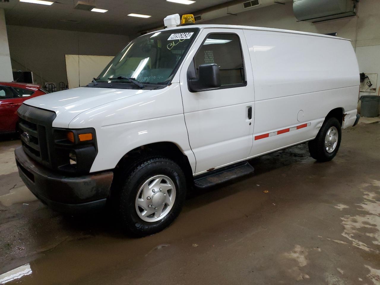 1FTNE2EW0DDB10996 2013 Ford Econoline E250 Van