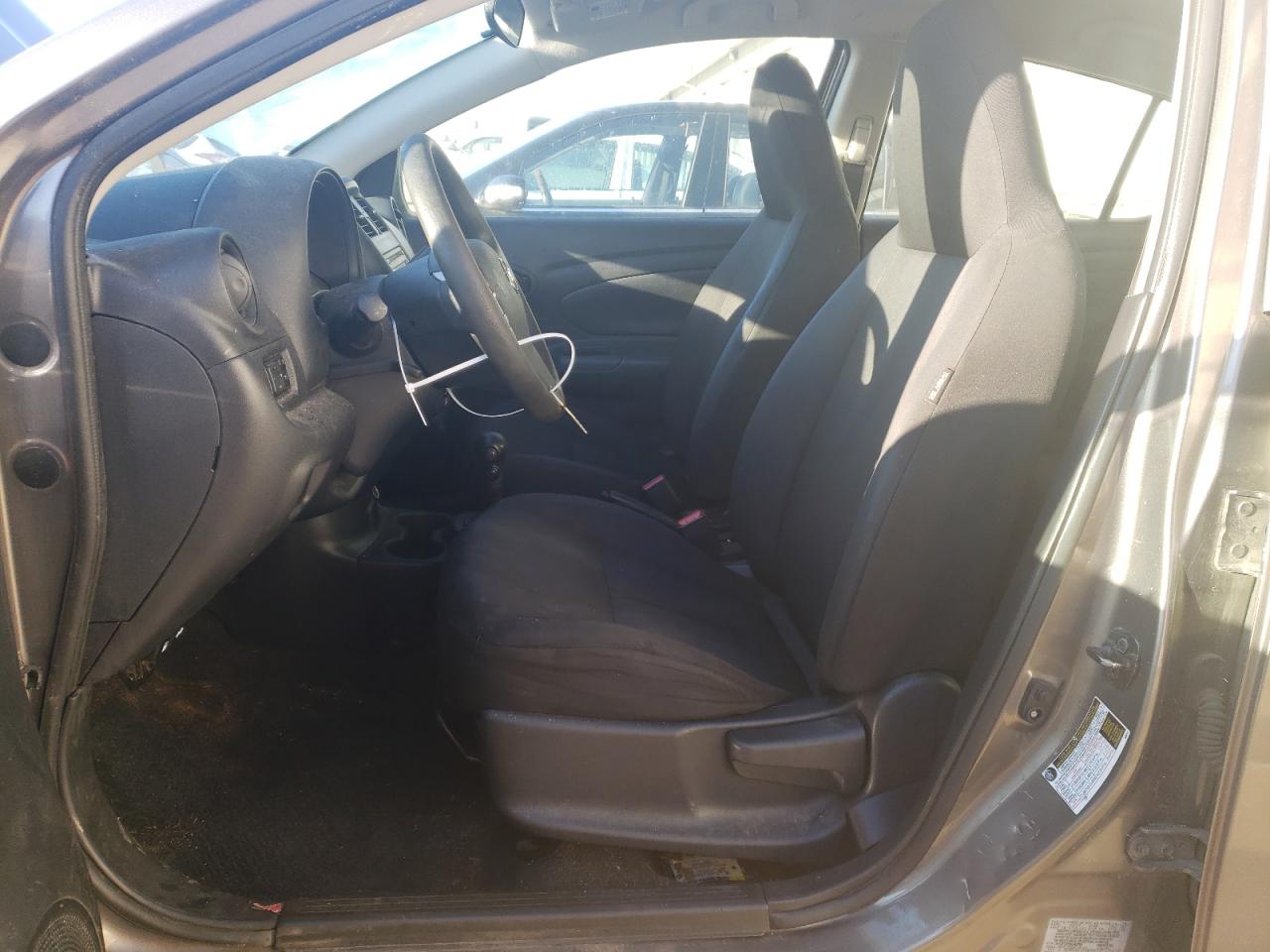 3N1CN7AP1HL863295 NISSAN VERSA 2017