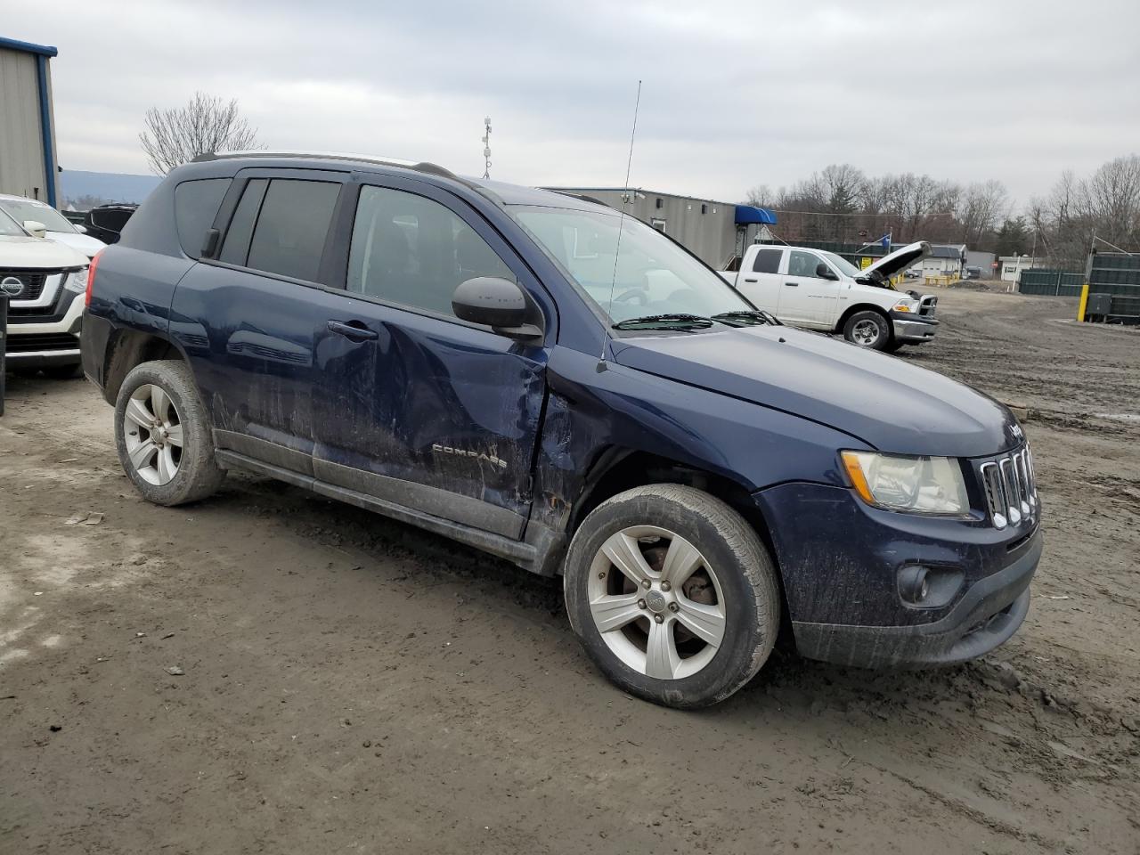 2012 Jeep Compass Latitude vin: 1C4NJDEB7CD621298