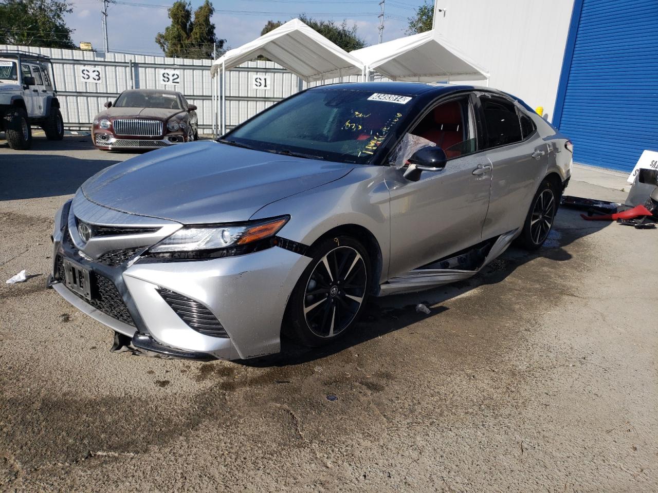 4T1B61HK0KU161166 2019 Toyota Camry Xse