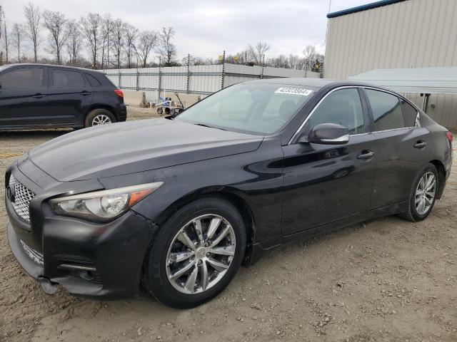 2015 INFINITI Q50 Base