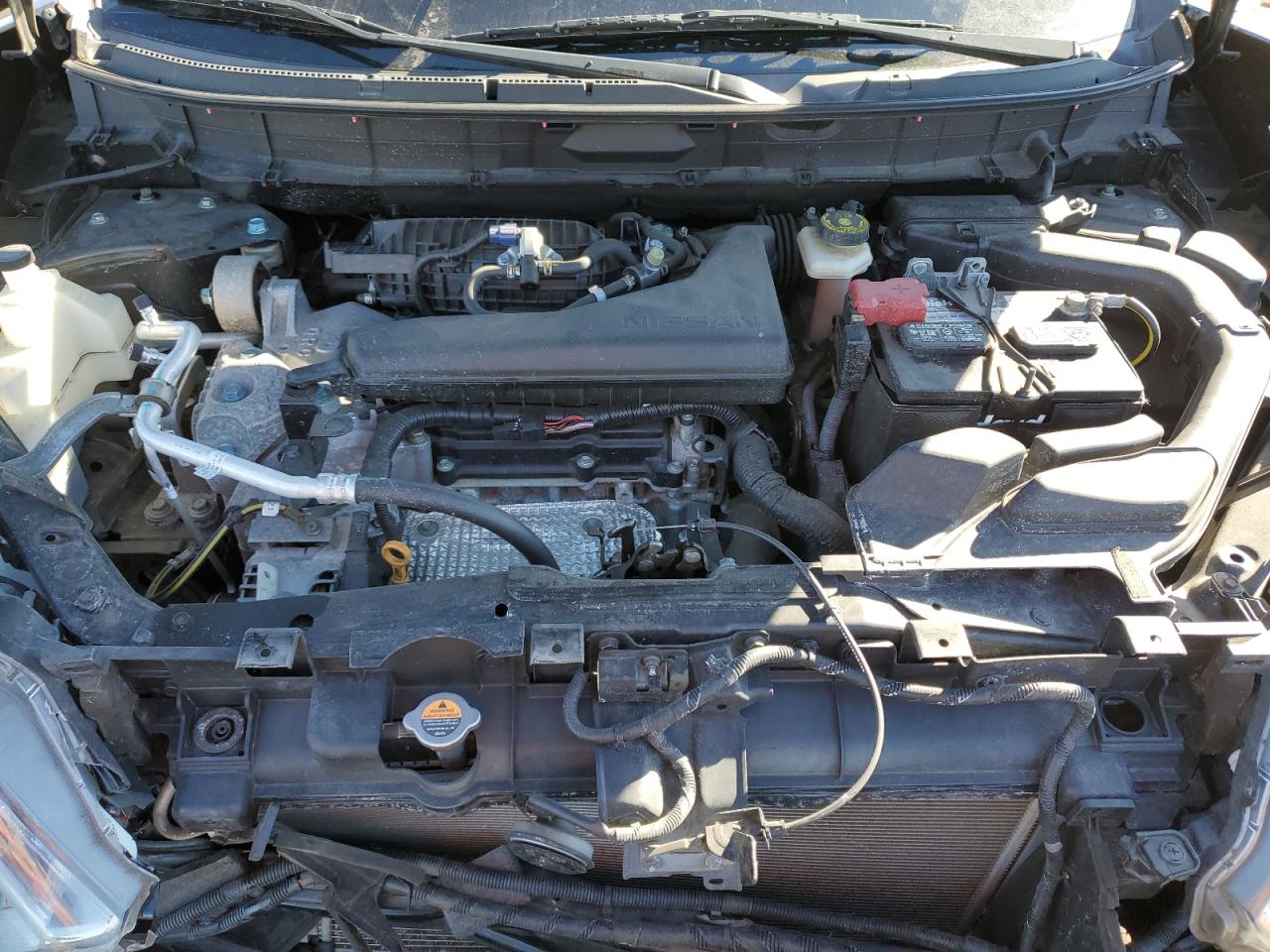 KNMAT2MV9GP676378 NISSAN ROGUE 2016