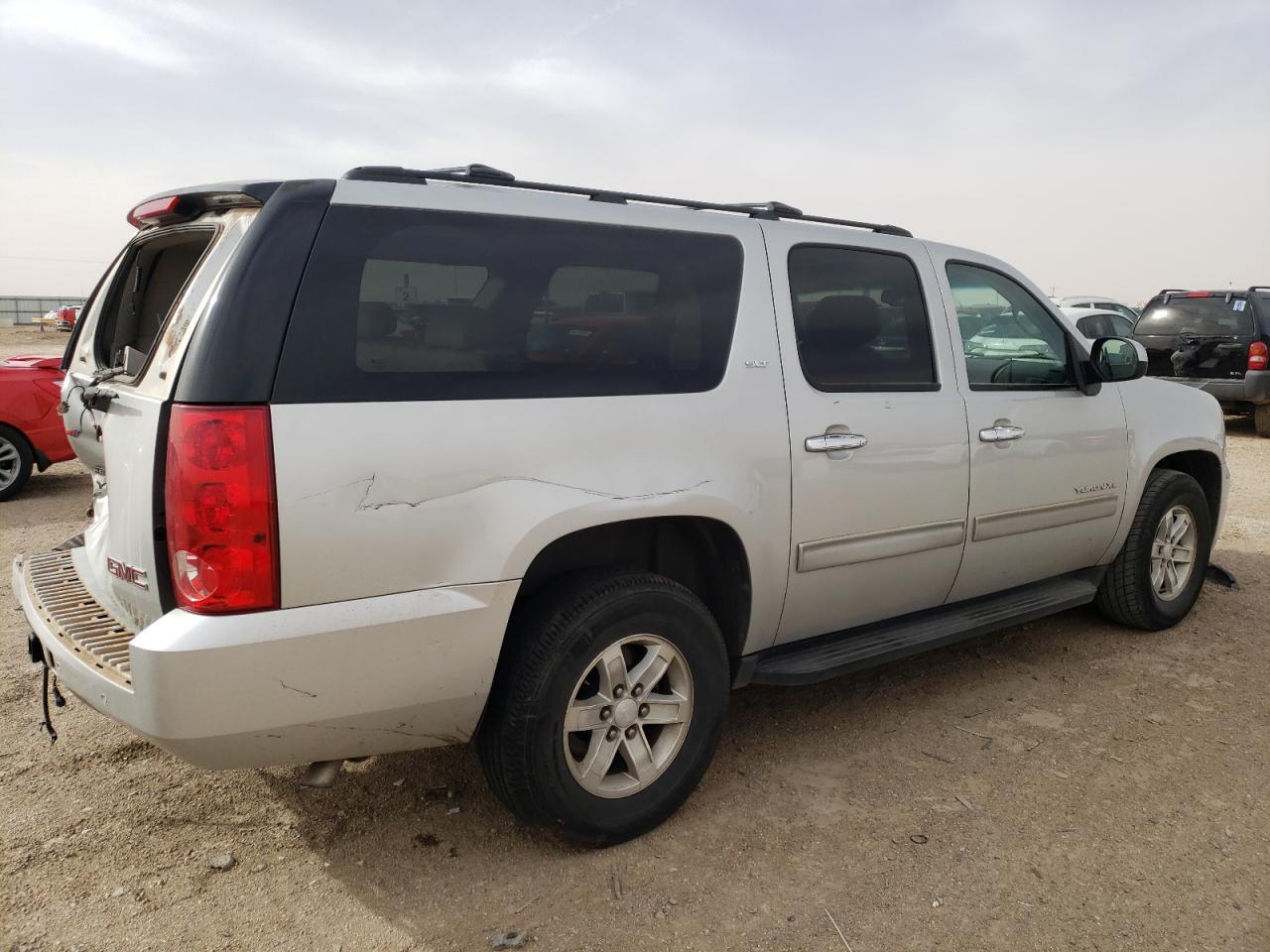 1GKS1KE02BR109637 2011 GMC Yukon Xl C1500 Slt