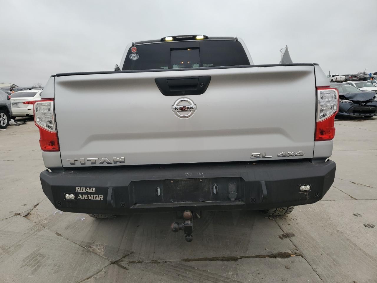 1N6AA1E53HN514366 NISSAN TITAN 2017