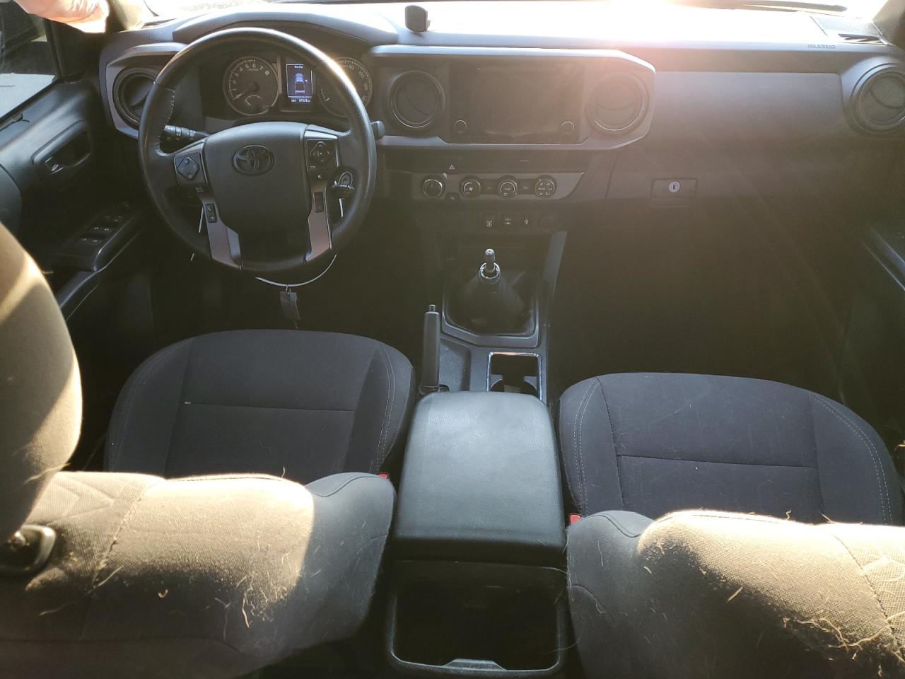 5TFCZ5AN1KX199984 TOYOTA TACOMA 2019