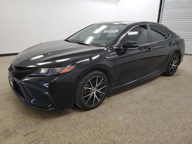 2022 Toyota Camry, SE