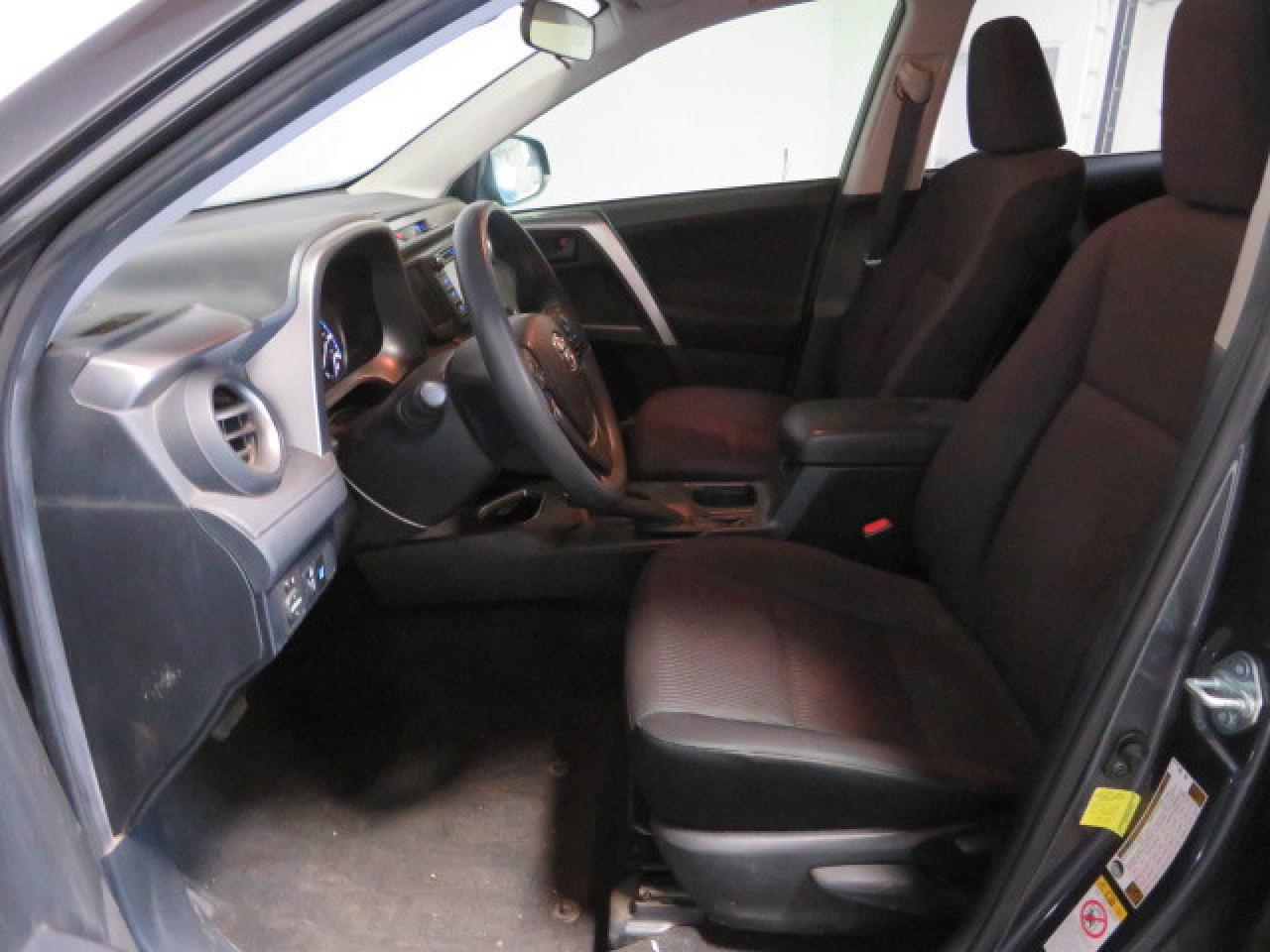 JTMZFREV9HJ707506 TOYOTA RAV4 2017