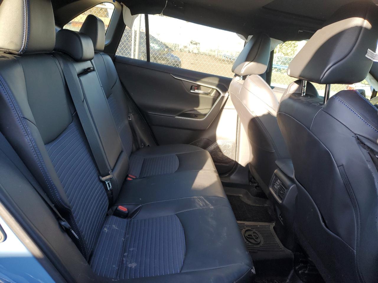 2T3E6RFV1NW036021 TOYOTA RAV4 2022
