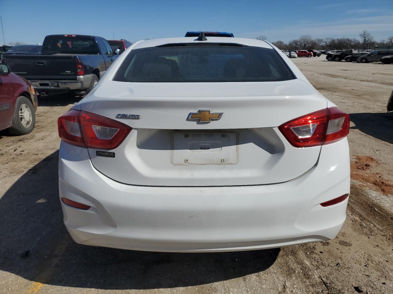 1G1BC5SM1J7201372 CHEVROLET CRUZE 2018