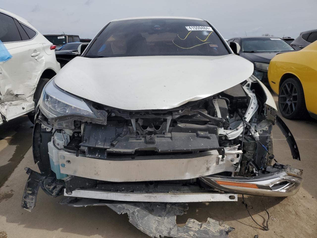 JTNKHMBX8M1106811 TOYOTA C-HR 2021