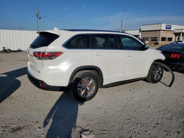 VIN 5TDKKRFH9FS085463 2015 Toyota Highlander, Xle no.3