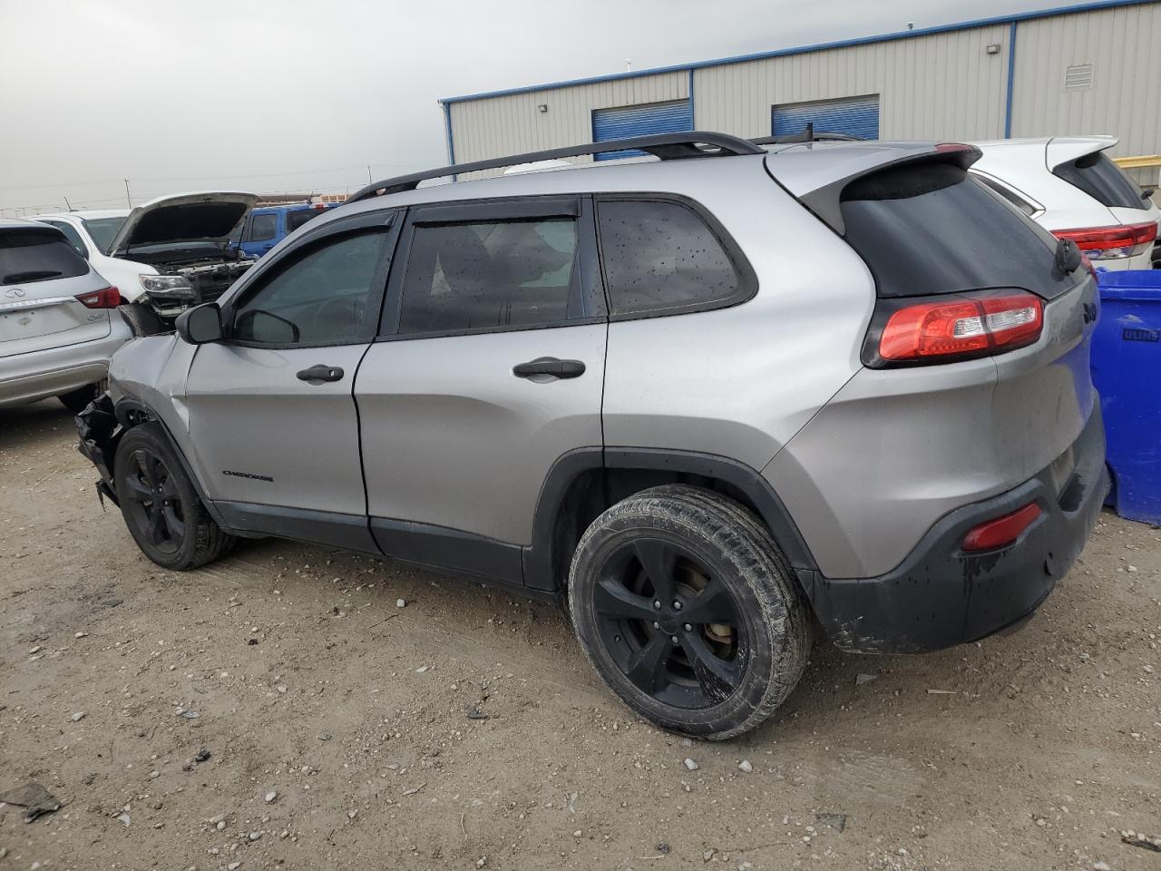 1C4PJLAB3GW372758 2016 Jeep Cherokee Sport