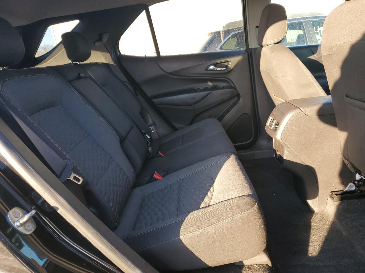 3GNAXJEV7JL135532 CHEVROLET EQUINOX 2018