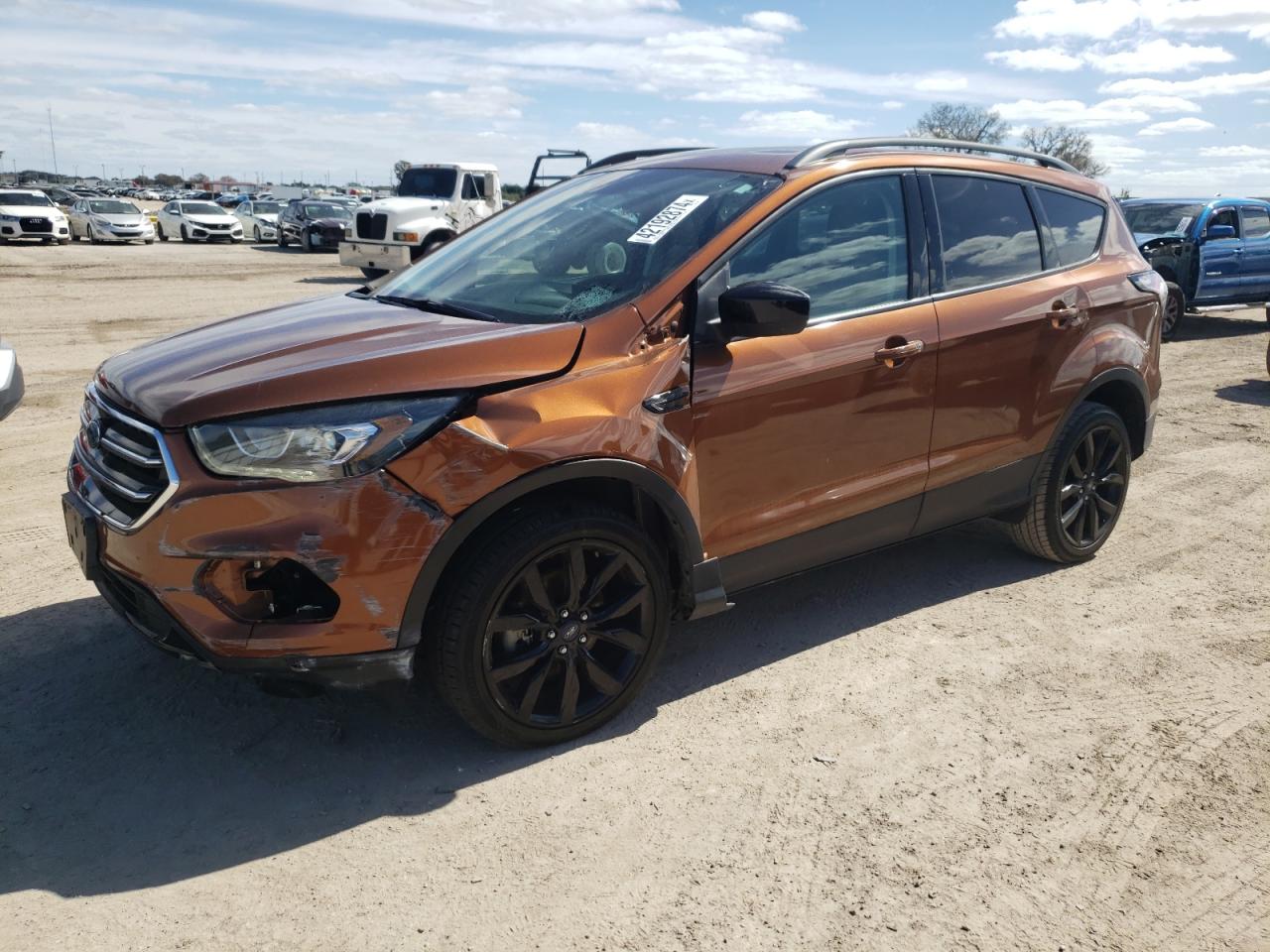 1FMCU9GD4HUC75028 FORD ESCAPE 2017