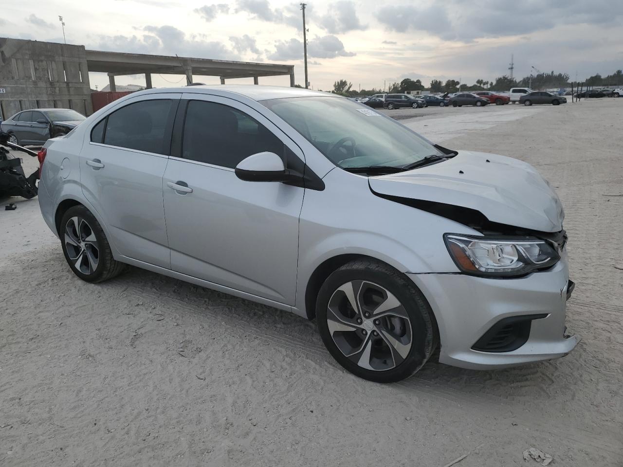 1G1JF5SB9L4121047 CHEVROLET SONIC 2020