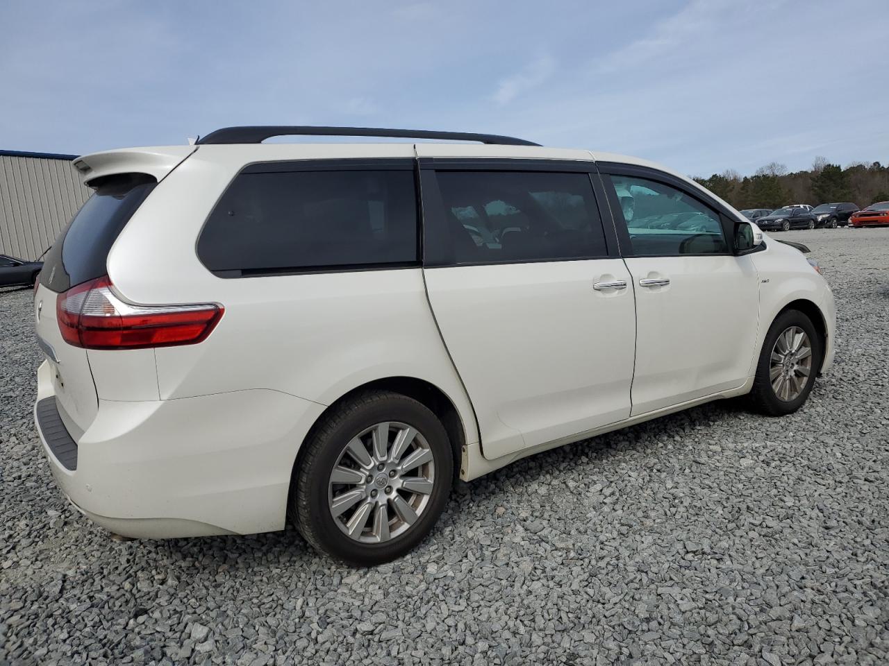 5TDDZ3DC8HS182570 TOYOTA All Models 2017