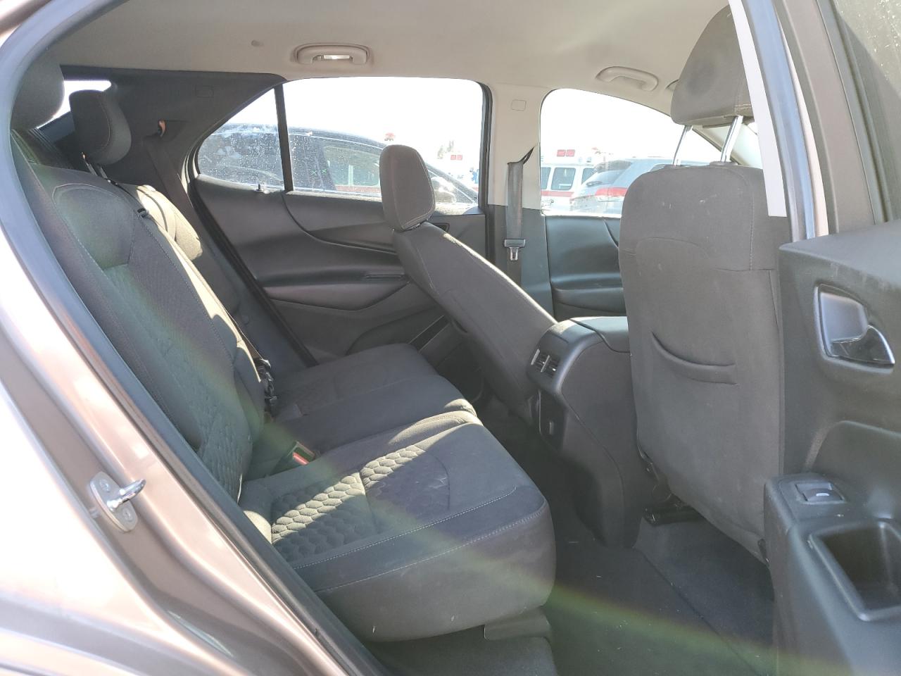 3GNAXUEU4JL272162 CHEVROLET EQUINOX 2018