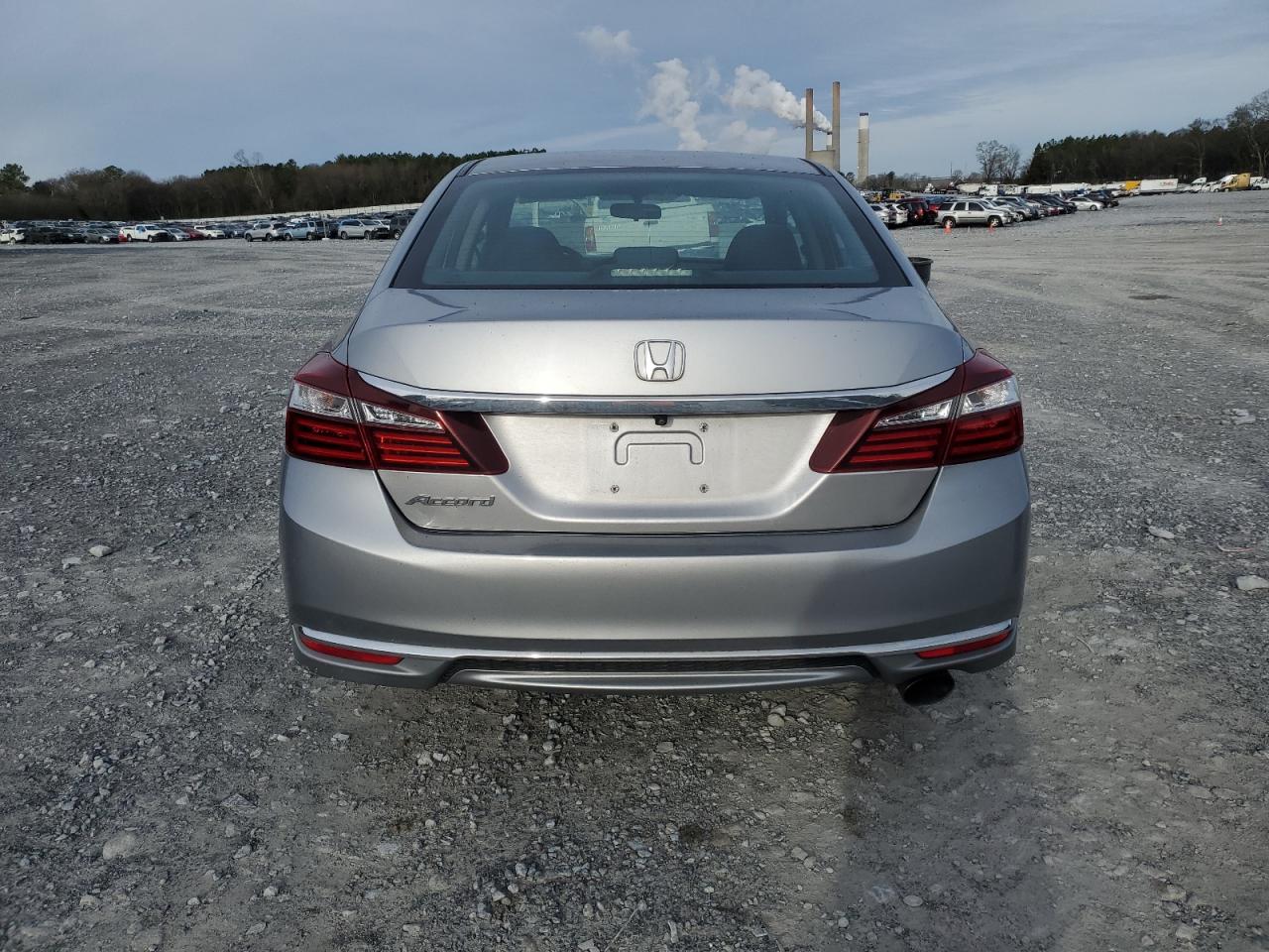 1HGCR2F39GA114228 HONDA ACCORD 2016