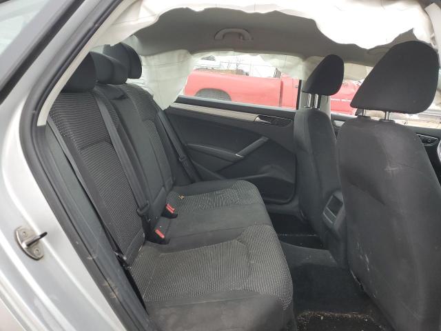 2017 VOLKSWAGEN PASSAT S 1VWAT7A32HC033358