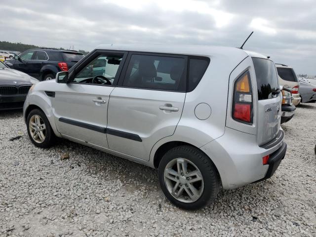 2011 Kia Soul + VIN: KNDJT2A23B7710642 Lot: 44390284