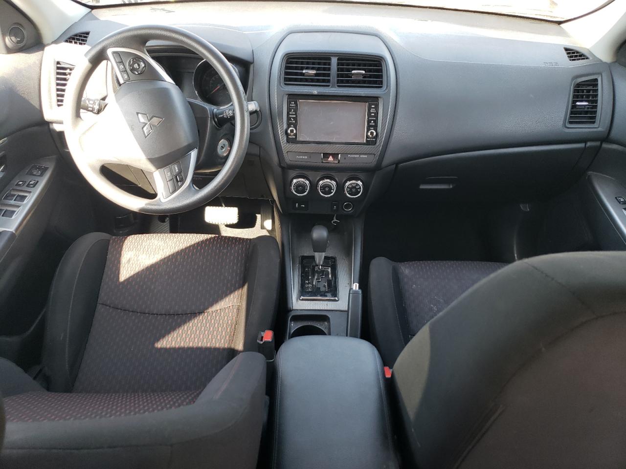 JA4AP3AU4KU020972 2019 Mitsubishi Outlander Sport Es