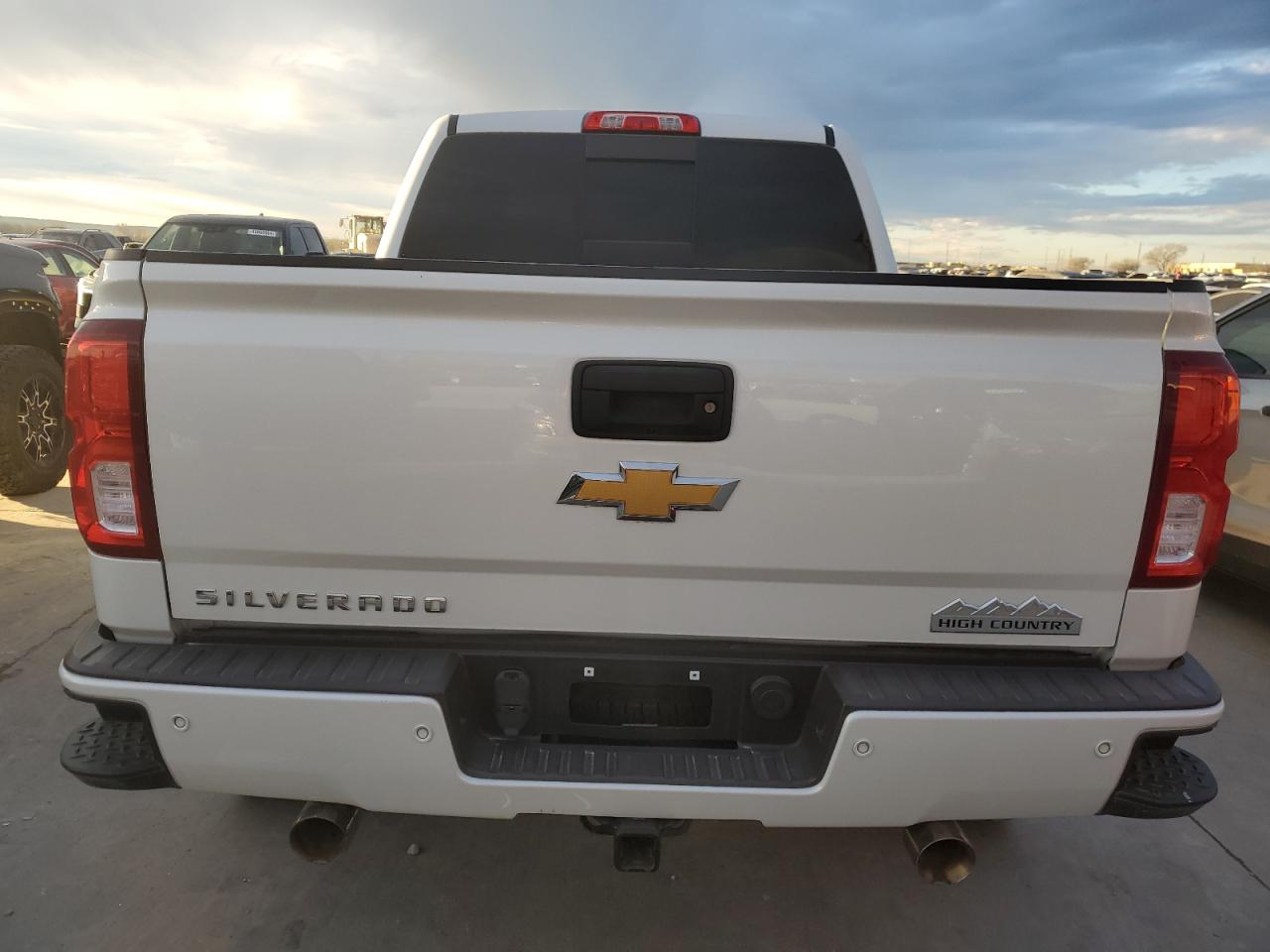 VIN: 3GCUKTEC1JG186905 2018 CHEVROLET ALL Models