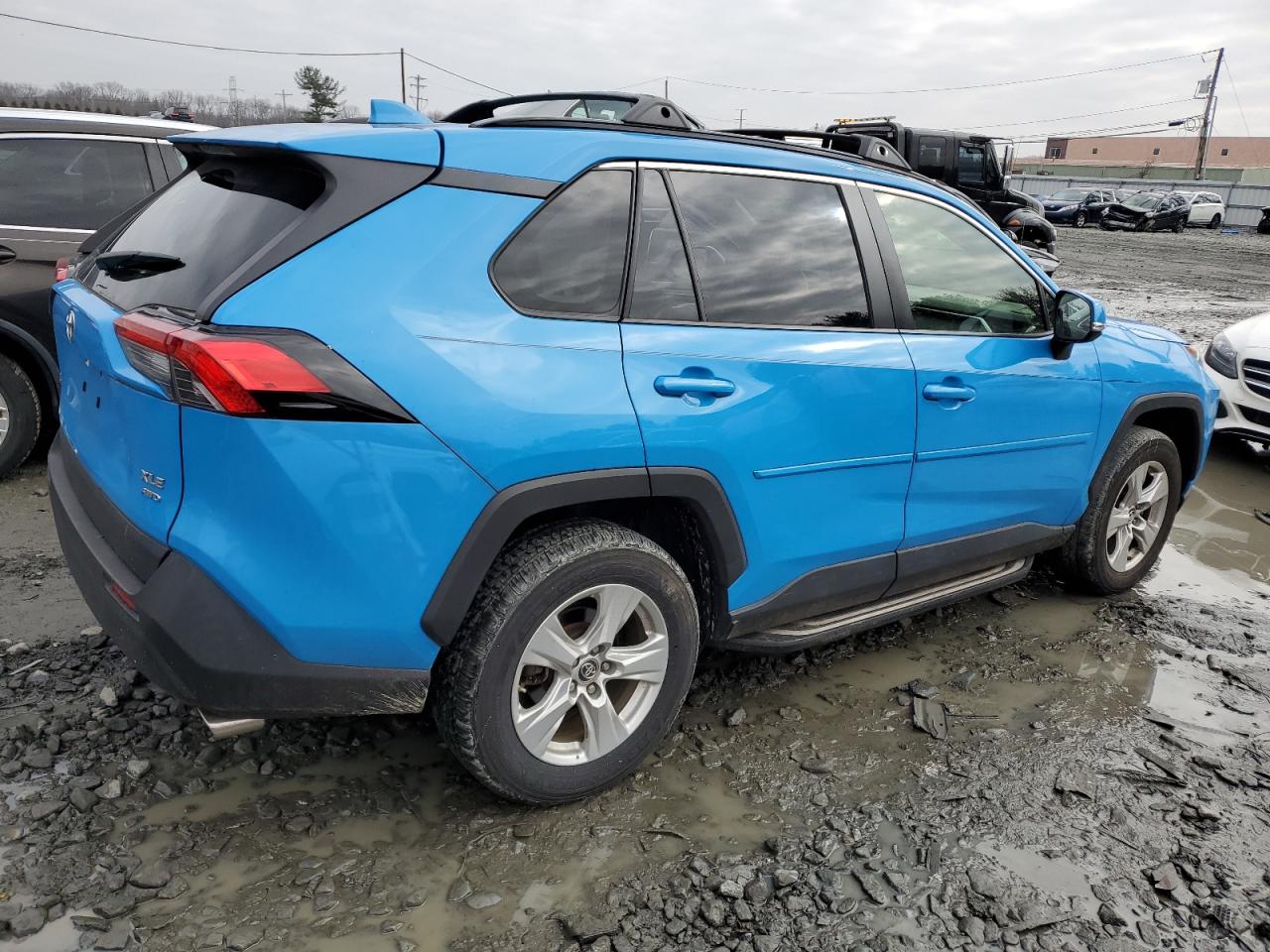 JTMP1RFV9KD513312 TOYOTA RAV4 2019