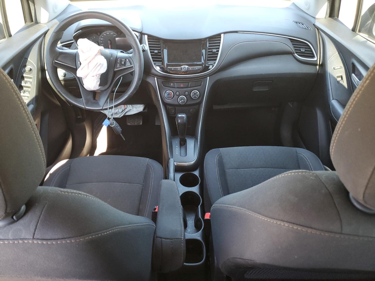 3GNCJKSB8KL117035 CHEVROLET TRAX 2019