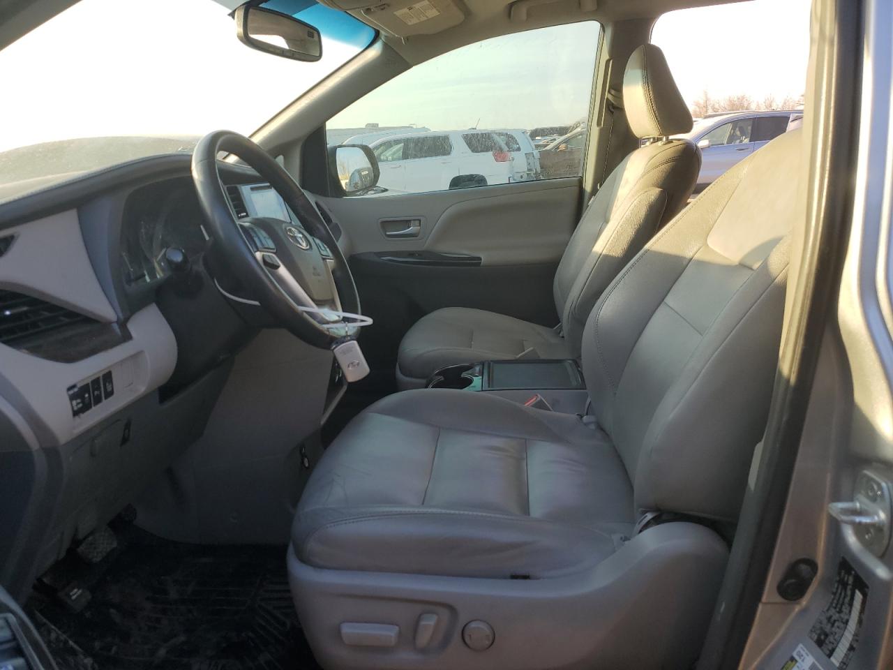5TDYZ3DC3HS804574 TOYOTA All Models 2017